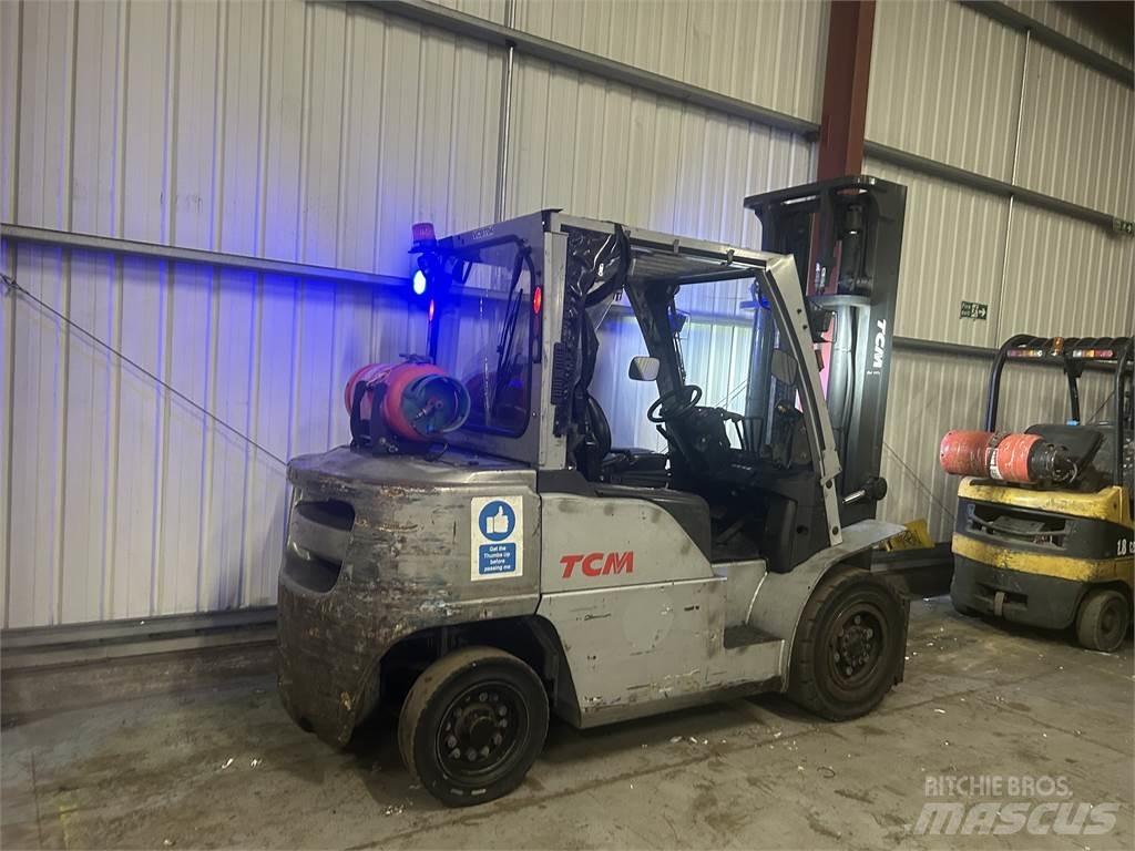 TCM J1F4A40LQ Gázüzemű targoncák