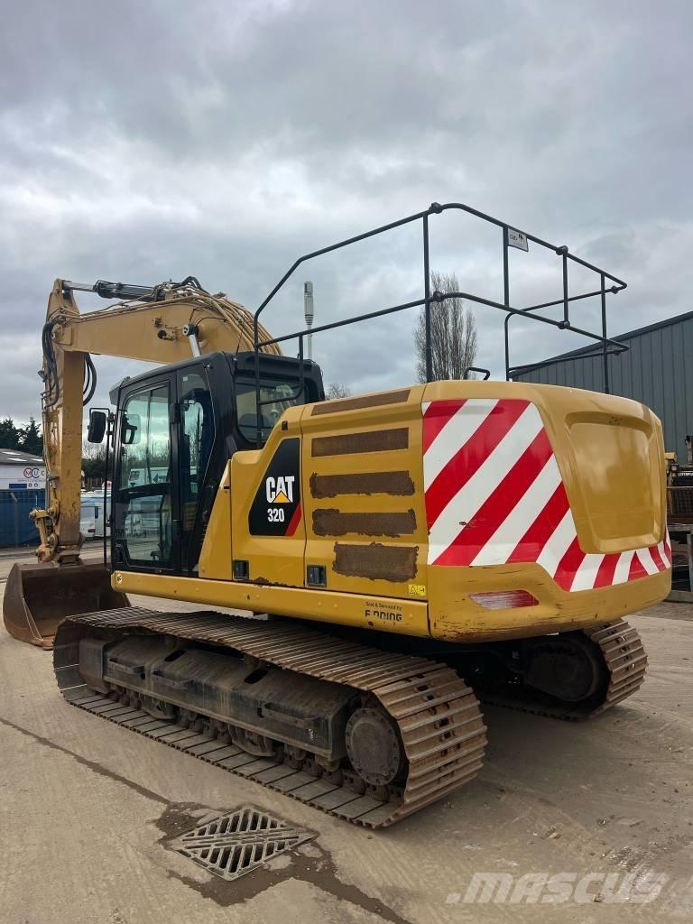 CAT 320 Lánctalpas kotrók