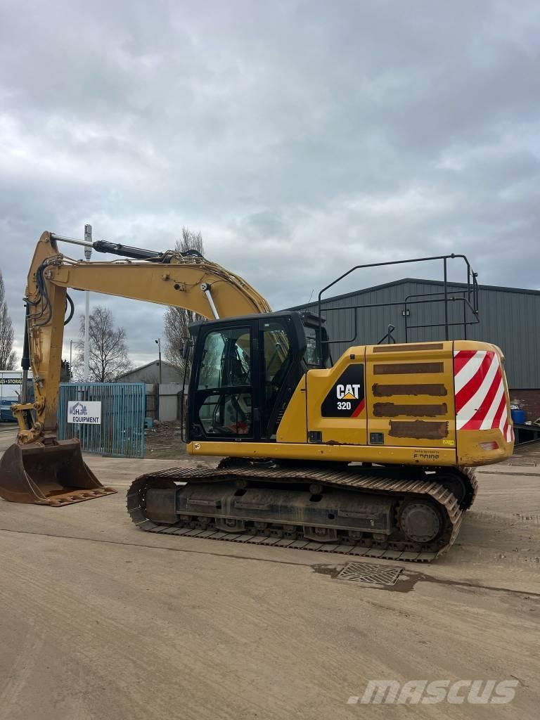 CAT 320 Lánctalpas kotrók