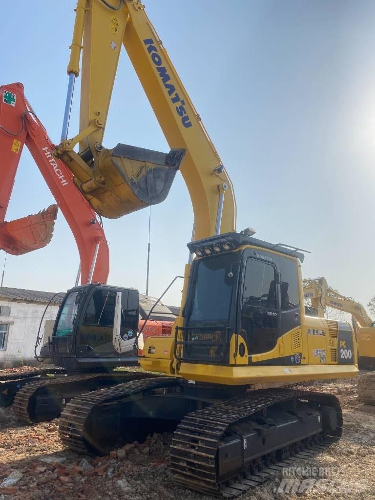 Komatsu PC 200-8 Lánctalpas kotrók
