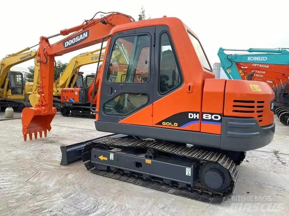 Doosan DH80 Lánctalpas kotrók