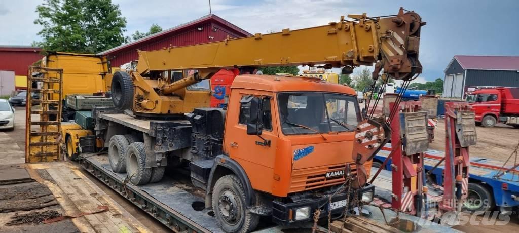 Kamaz 53215 Terepdaruk