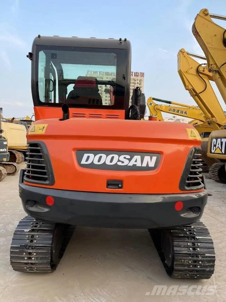 Doosan DX60-9C Mini kotrók < 7t