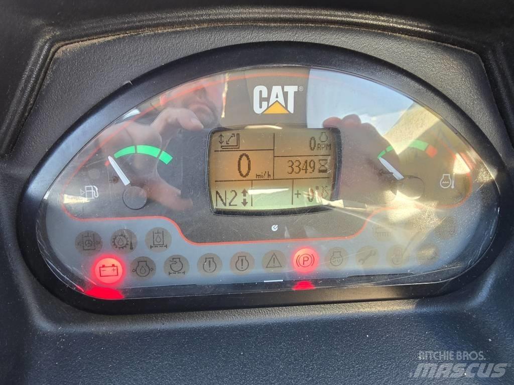 CAT TH337C Teleszkópos rakodók
