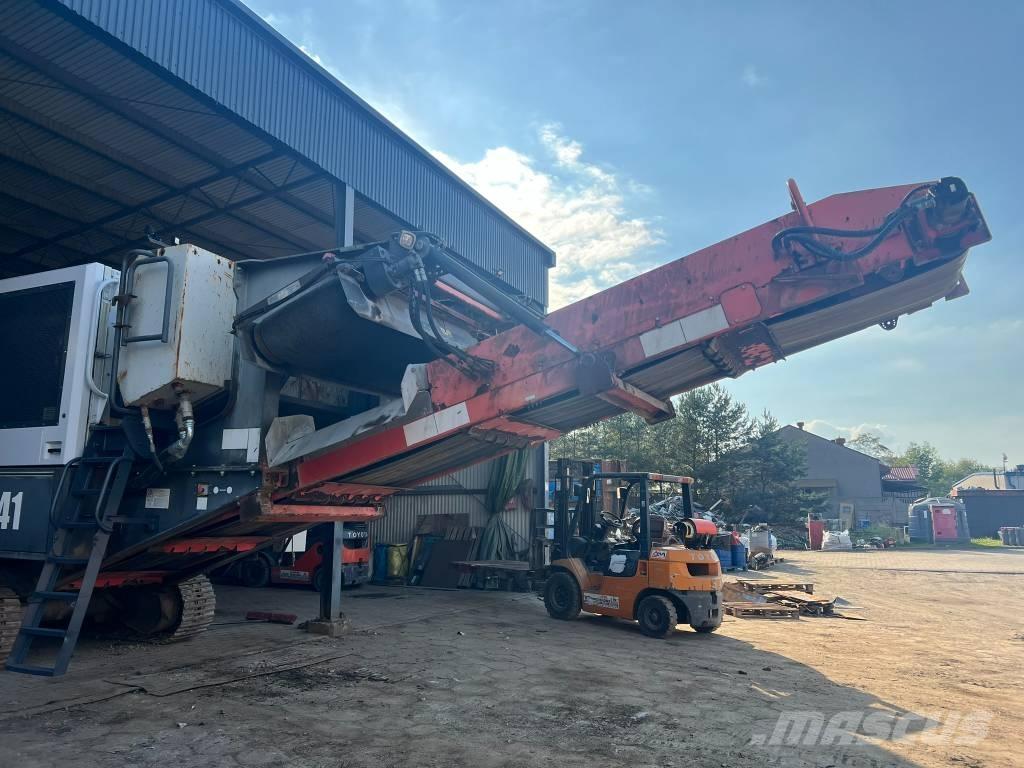 Sandvik QJ 241 Mobil törőgépek