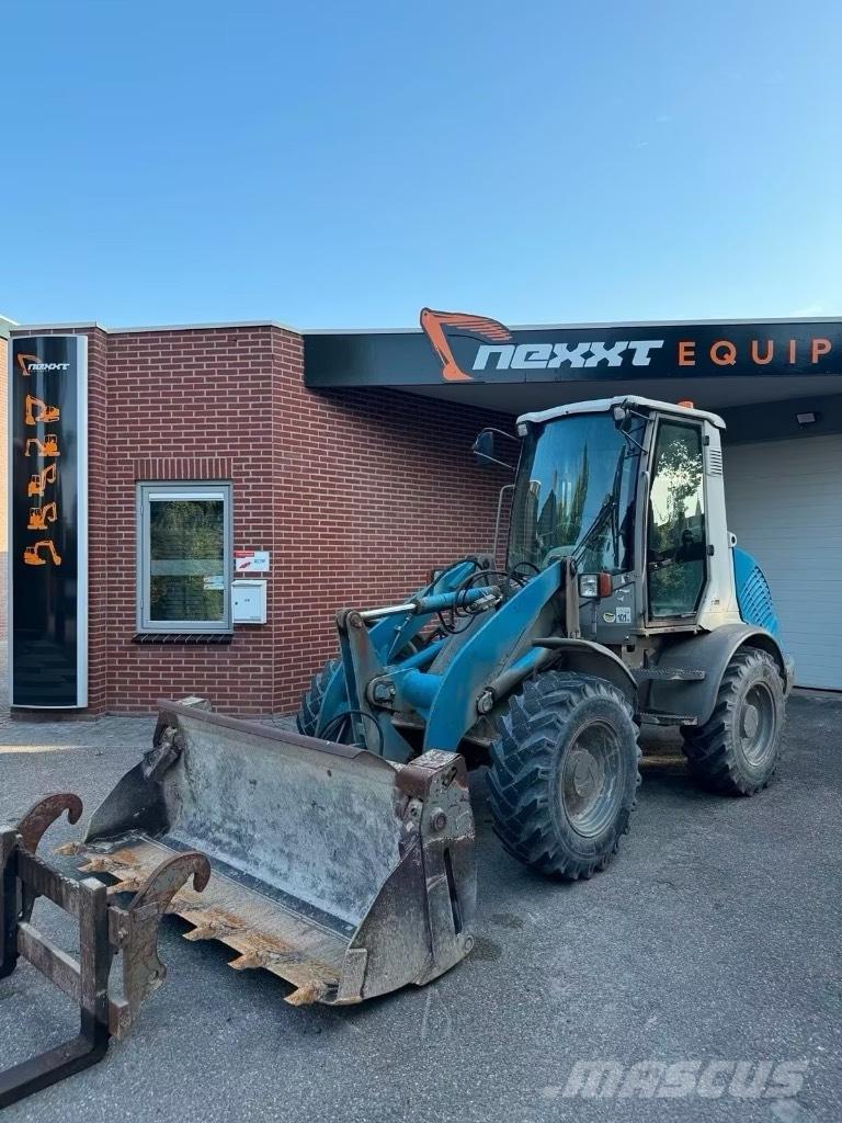 Atlas AR 65 Gumikerekes homlokrakodók