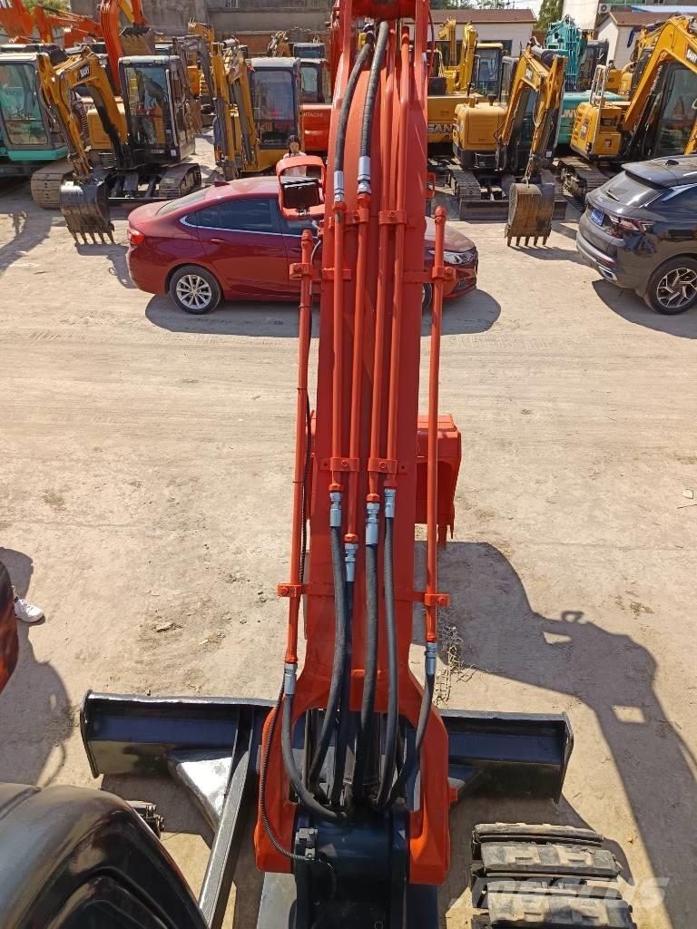 Kubota KX 185 Közepes (midi) kotrók 7 t - 12 t