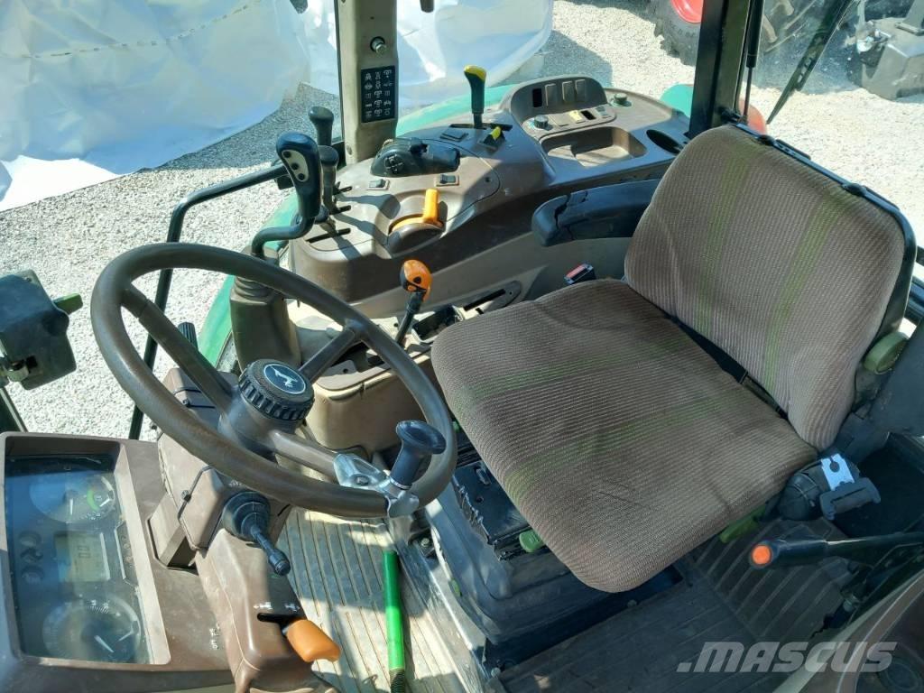 John Deere 5820 Traktorok