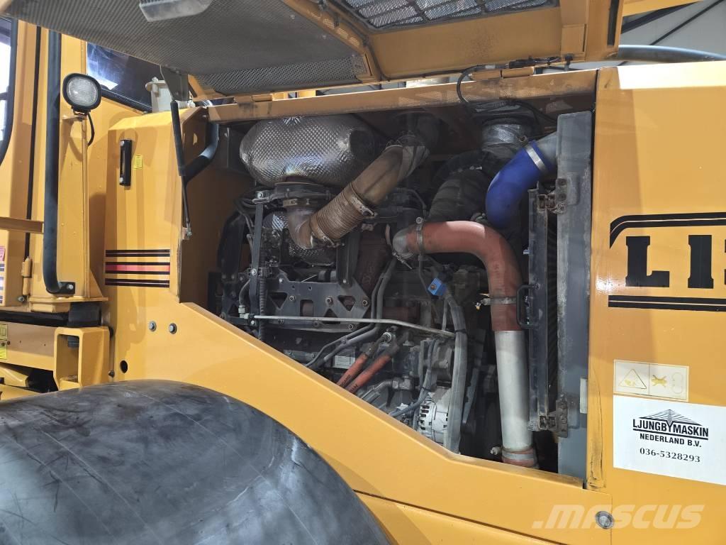 Ljungby L13 Gumikerekes homlokrakodók