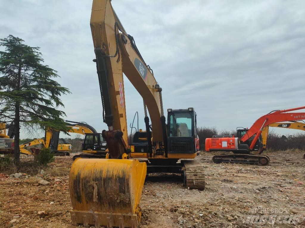 CAT 320 D Lánctalpas kotrók