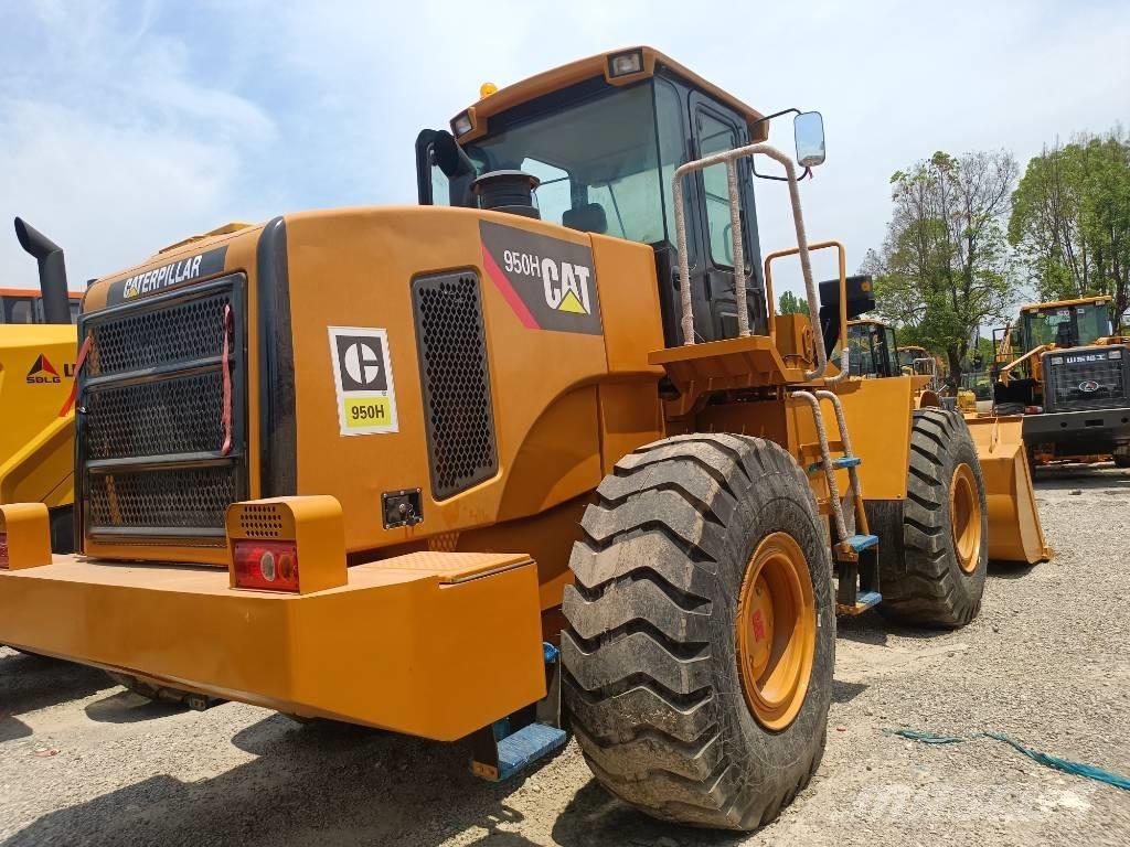 CAT 950H Gumikerekes homlokrakodók