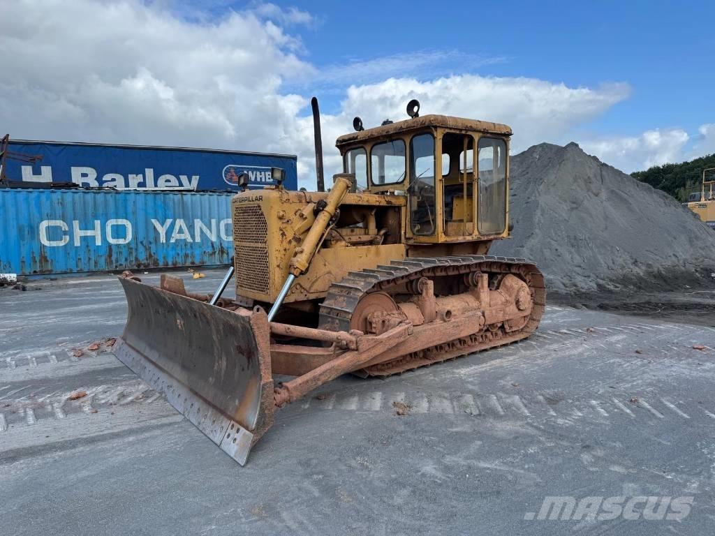 CAT D 6 C lánctalpas dózerek