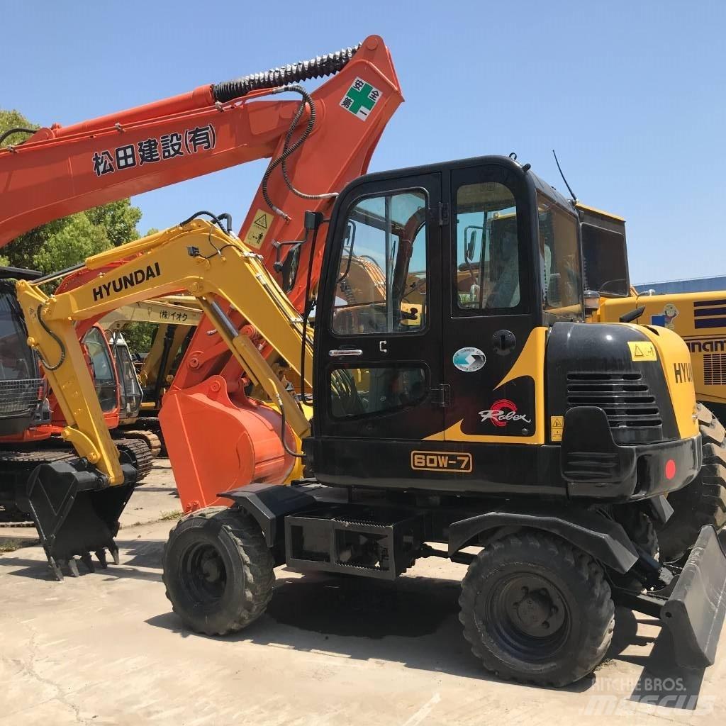 Hyundai 60 W Gumikerekes kotrók