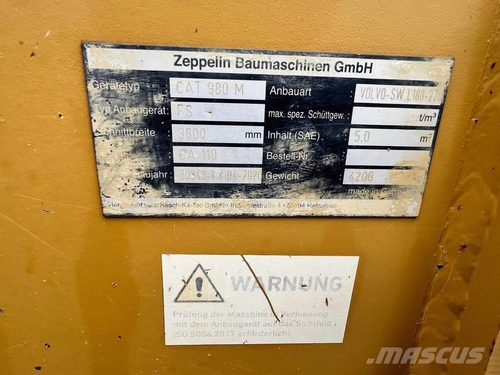 CAT 980M Gumikerekes homlokrakodók