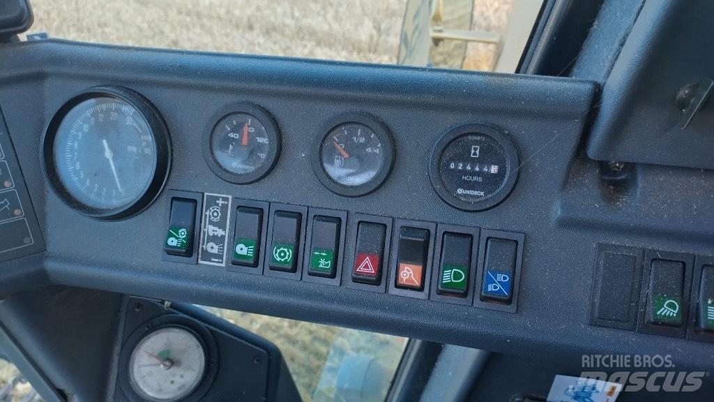 New Holland TC 54 Kombájnok