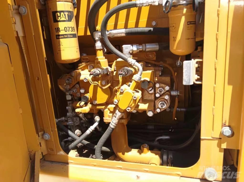 CAT CAT312D2GC Lánctalpas kotrók