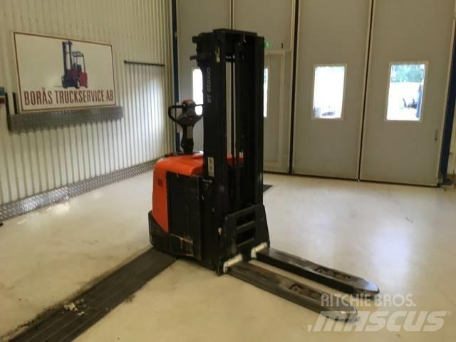 BT SPE 160 L Gyalogkíséretű targonca