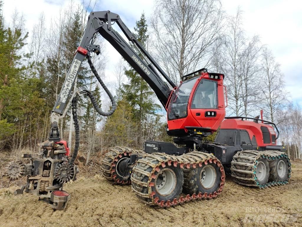Komatsu 901 XC Betakarítók