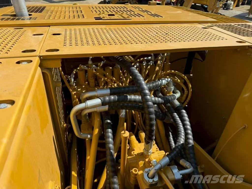 CAT 320 C L Lánctalpas kotrók