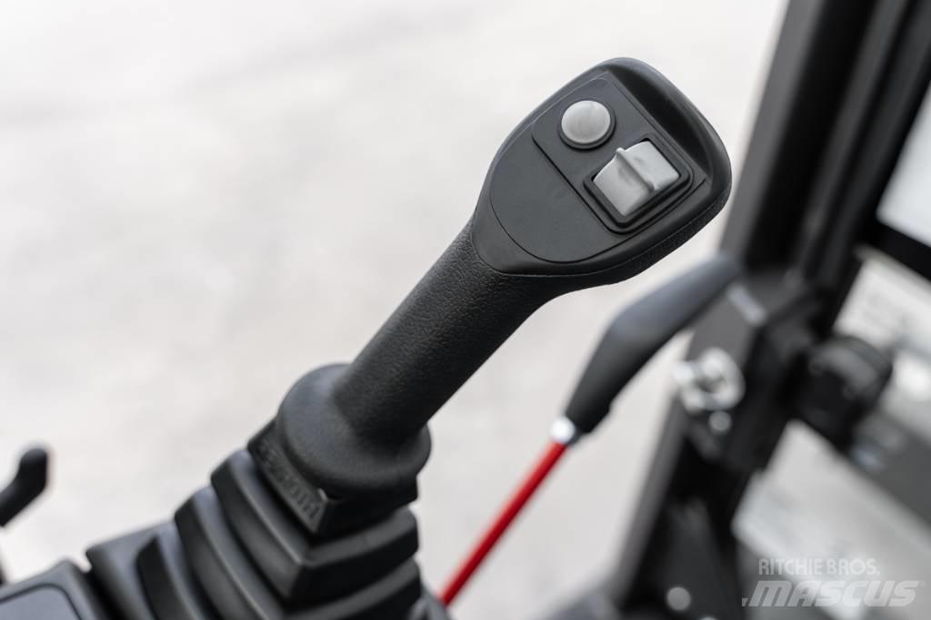 CASE CX 50D Mini kotrók < 7t