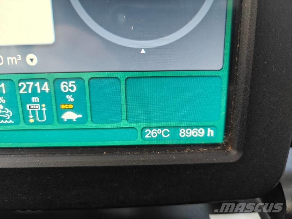 John Deere 1170 G Betakarítók