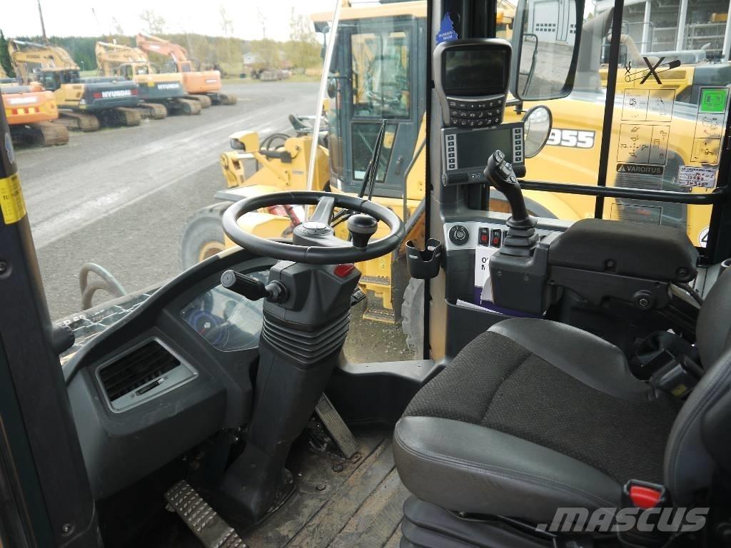 Hyundai HL955 Gumikerekes homlokrakodók