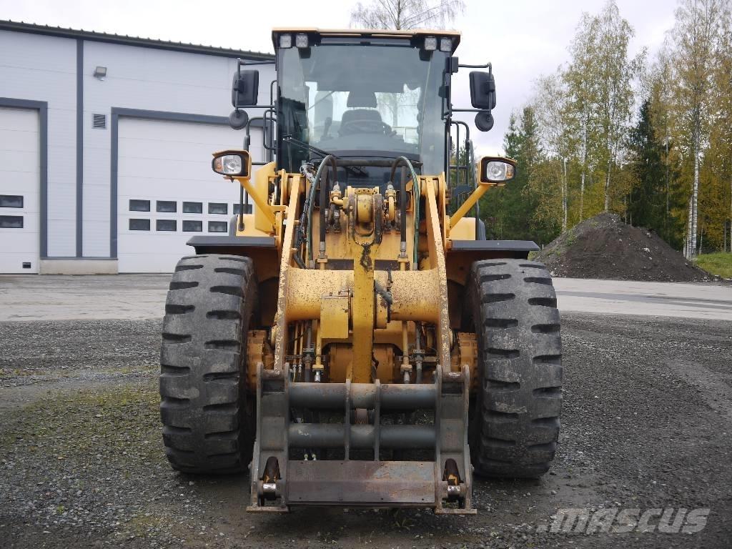 Hyundai HL955 Gumikerekes homlokrakodók