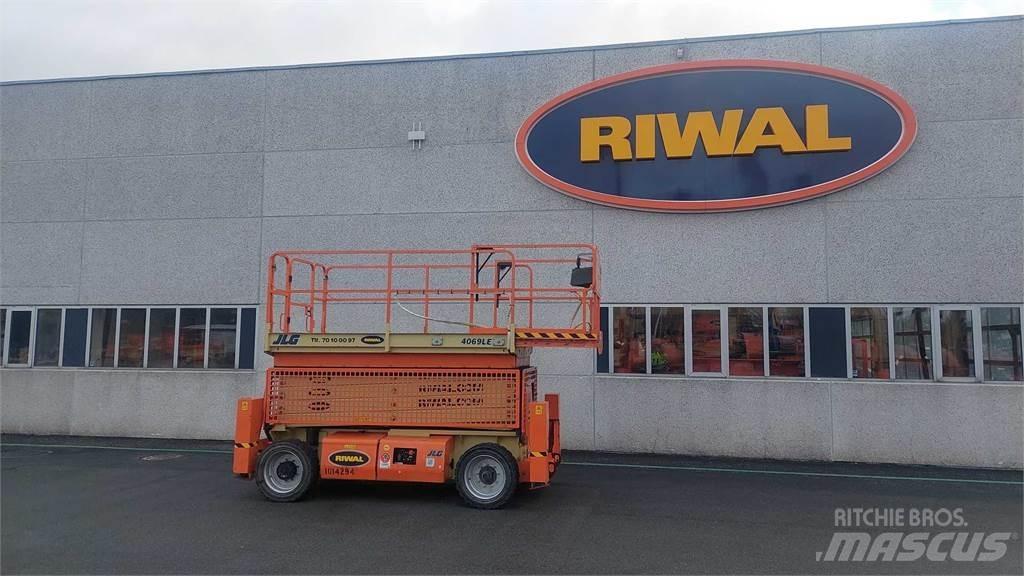 JLG 4069LE Ollós emelők