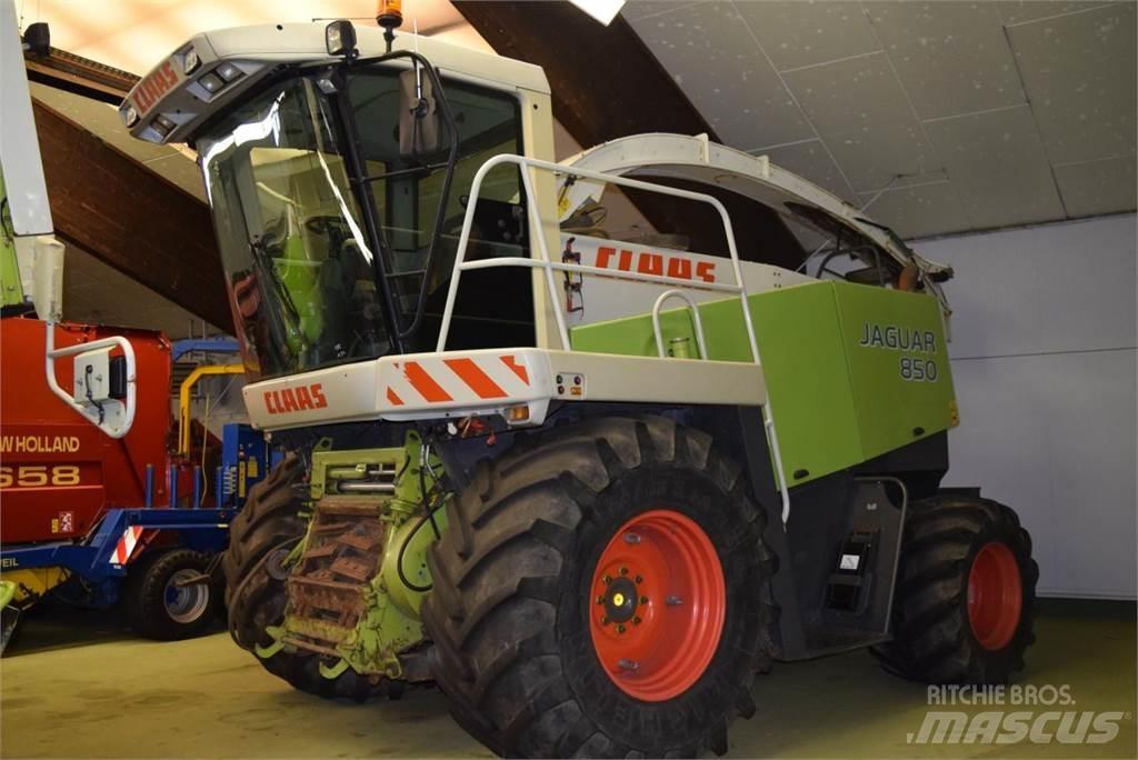 CLAAS Jaguar 850 Önjáró szecskázók