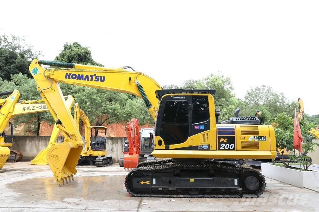 Komatsu PC 200-8 Mini kotrók < 7t