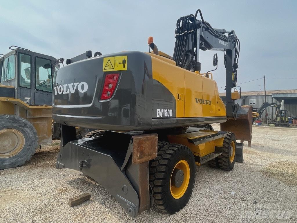 Volvo EW 180 C Gumikerekes kotrók