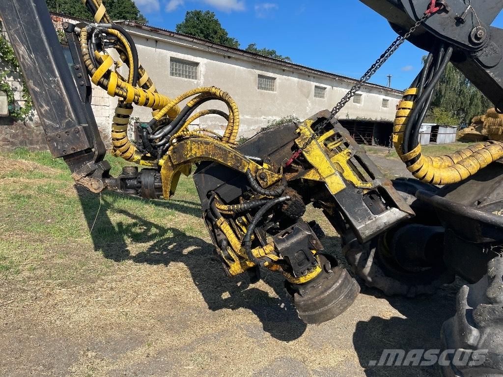  Johnne Deere 1270D Betakarítók