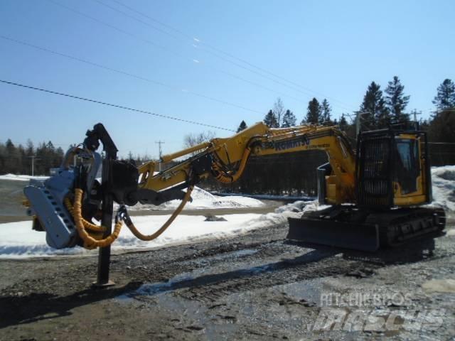 Komatsu PC138USCL-11 Betakarítók