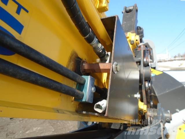 Komatsu PC138USCL-11 Betakarítók