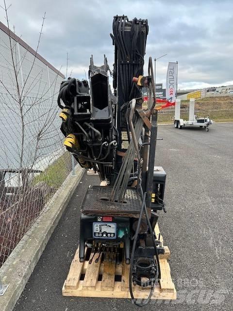 Hiab 122 B-3 CL Rakodó daruk