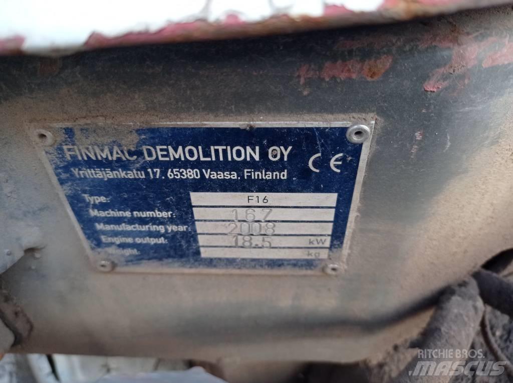 Finmac F16 Bontásra használt kotrók