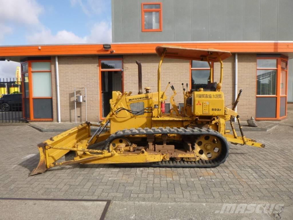 Mitsubishi BD2 F lánctalpas dózerek