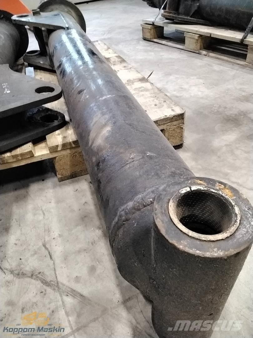 Cranab 750 Kihordó daruk