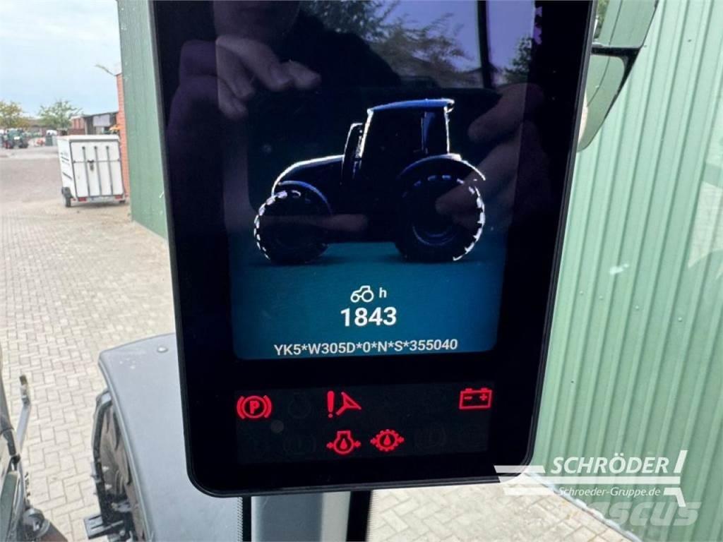 Valtra Q 305 Traktorok