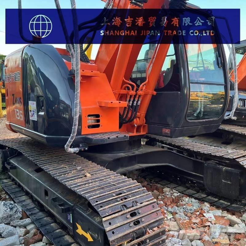 Hitachi ZX 135 Közepes (midi) kotrók 7 t - 12 t