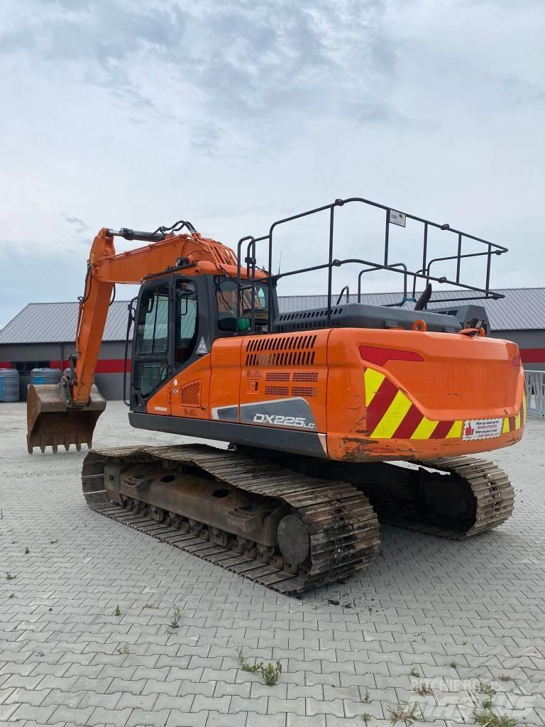 Doosan DX 225 LC Lánctalpas kotrók