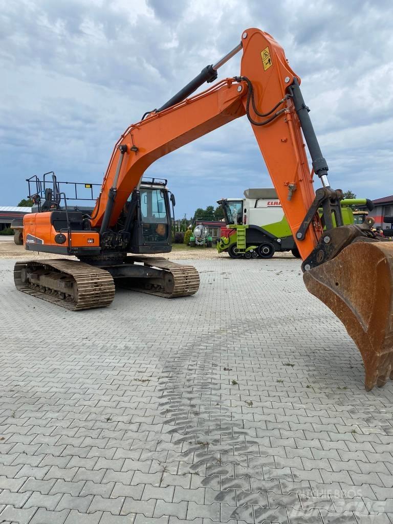 Doosan DX 225 LC Lánctalpas kotrók
