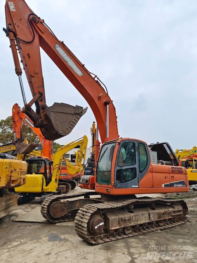 Doosan DX 300 LC Lánctalpas kotrók