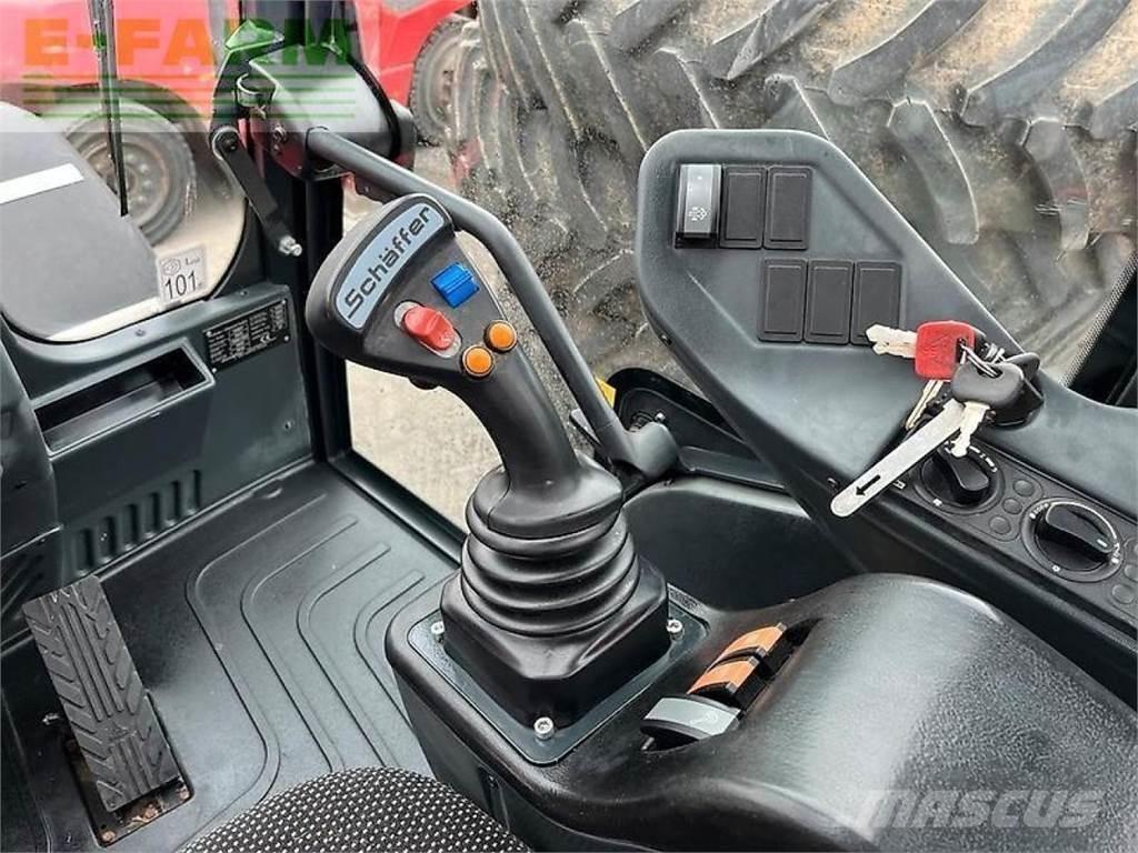 Schäffer 6680 t Gumikerekes homlokrakodók