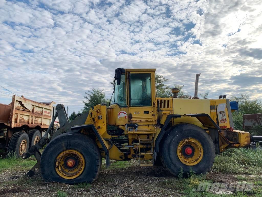 Volvo L 120 C Gumikerekes homlokrakodók