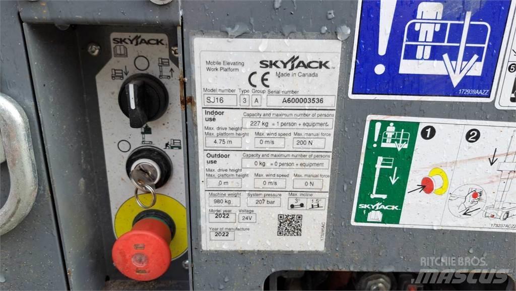 SkyJack SJ16 Egyéb felvonók és állványok