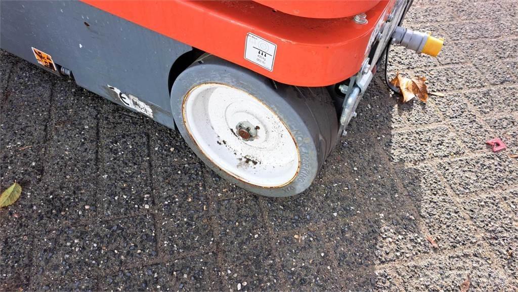 SkyJack SJ16 Egyéb felvonók és állványok