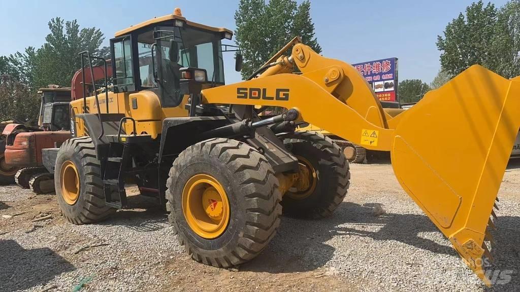 SDLG 956L Gumikerekes homlokrakodók