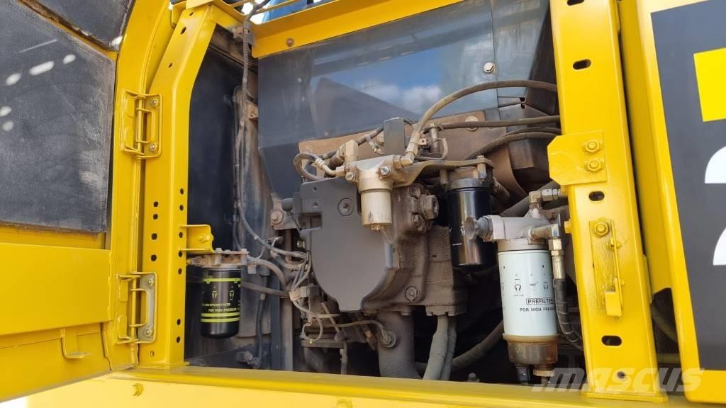 Komatsu PC 210 LC-11 Lánctalpas kotrók
