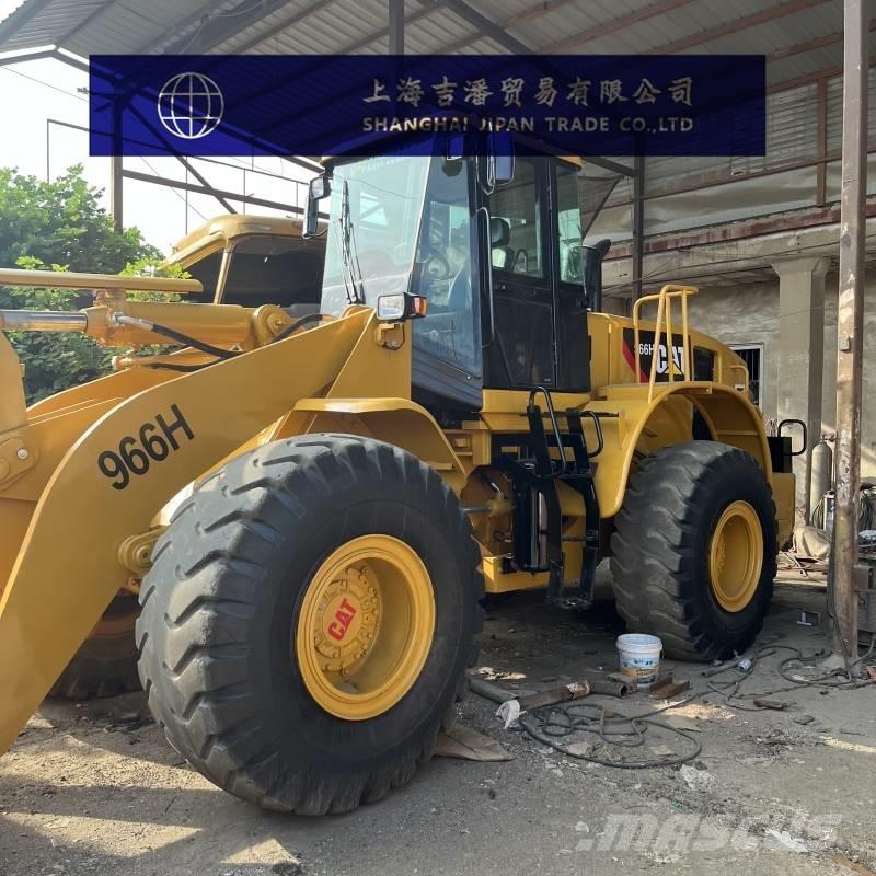 CAT 966 H Gumikerekes homlokrakodók